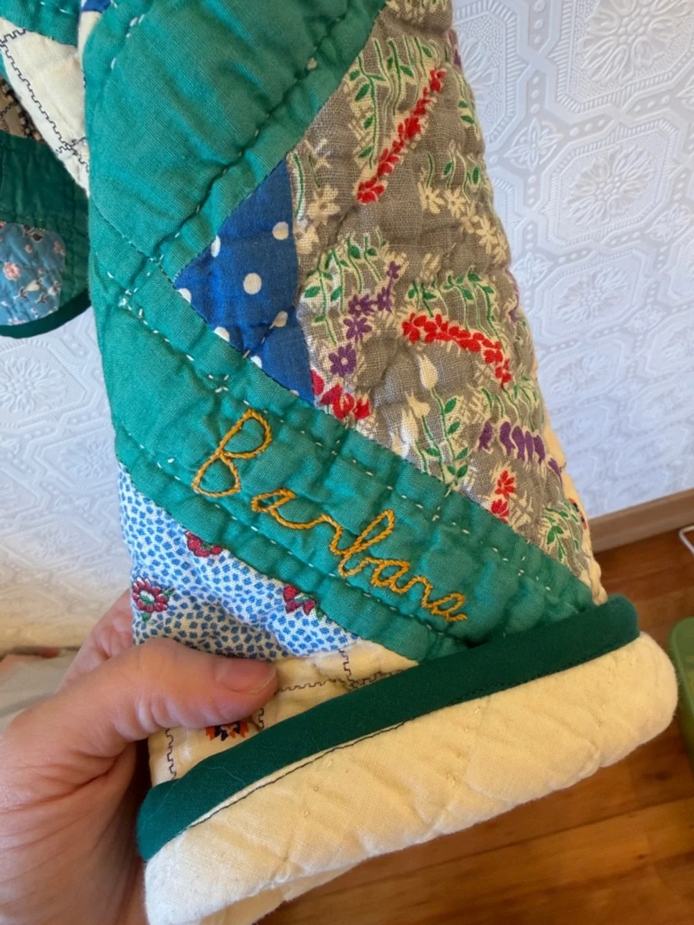Handmade Vintage Quilt Coat with Hood Sz XL - Picture 7 of 9